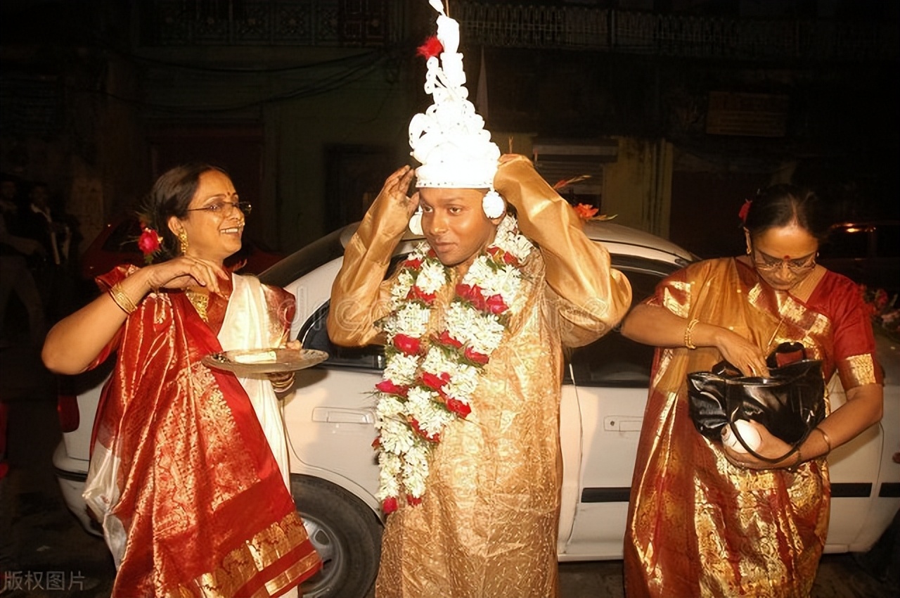 船到孟加拉，当地人送女儿给船员的婚俗要不得，船员善举让人感动