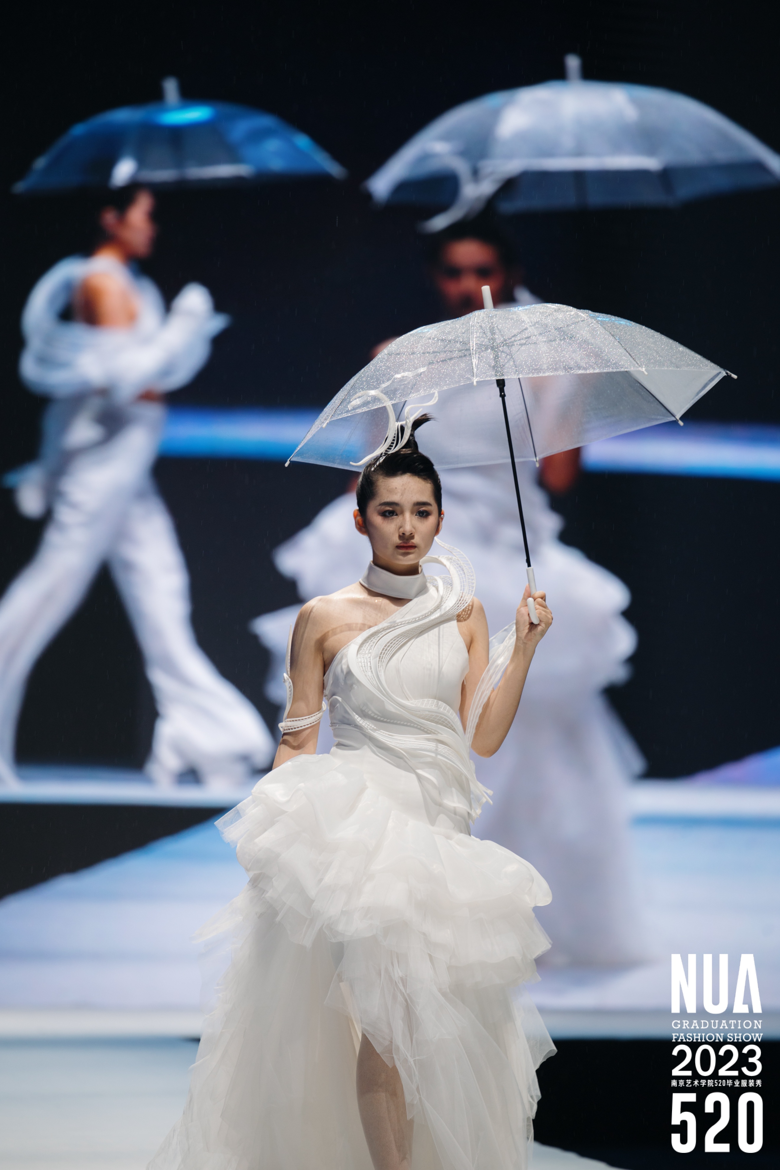 服装设计师马可设计作品,顶尖的服装设计师的设计稿