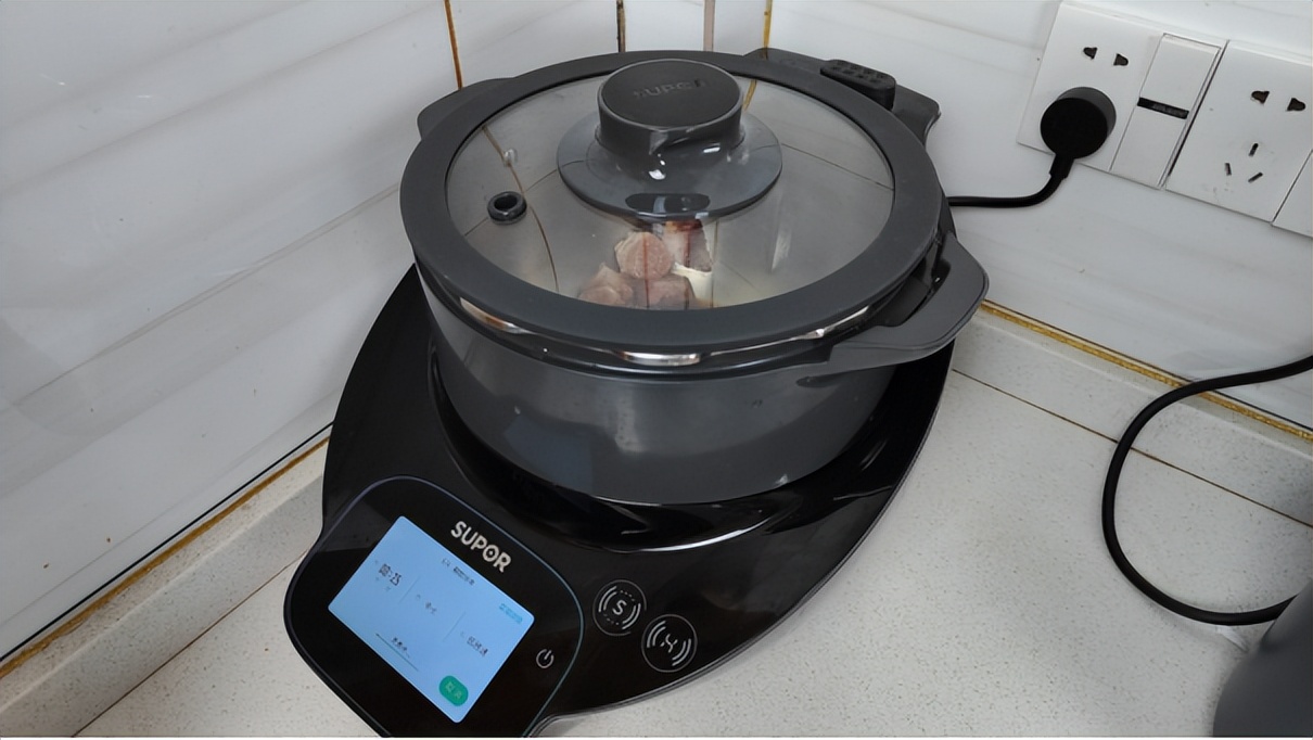 苏泊尔小c智能炒菜机测评,苏泊尔炒菜机器人和小c对比