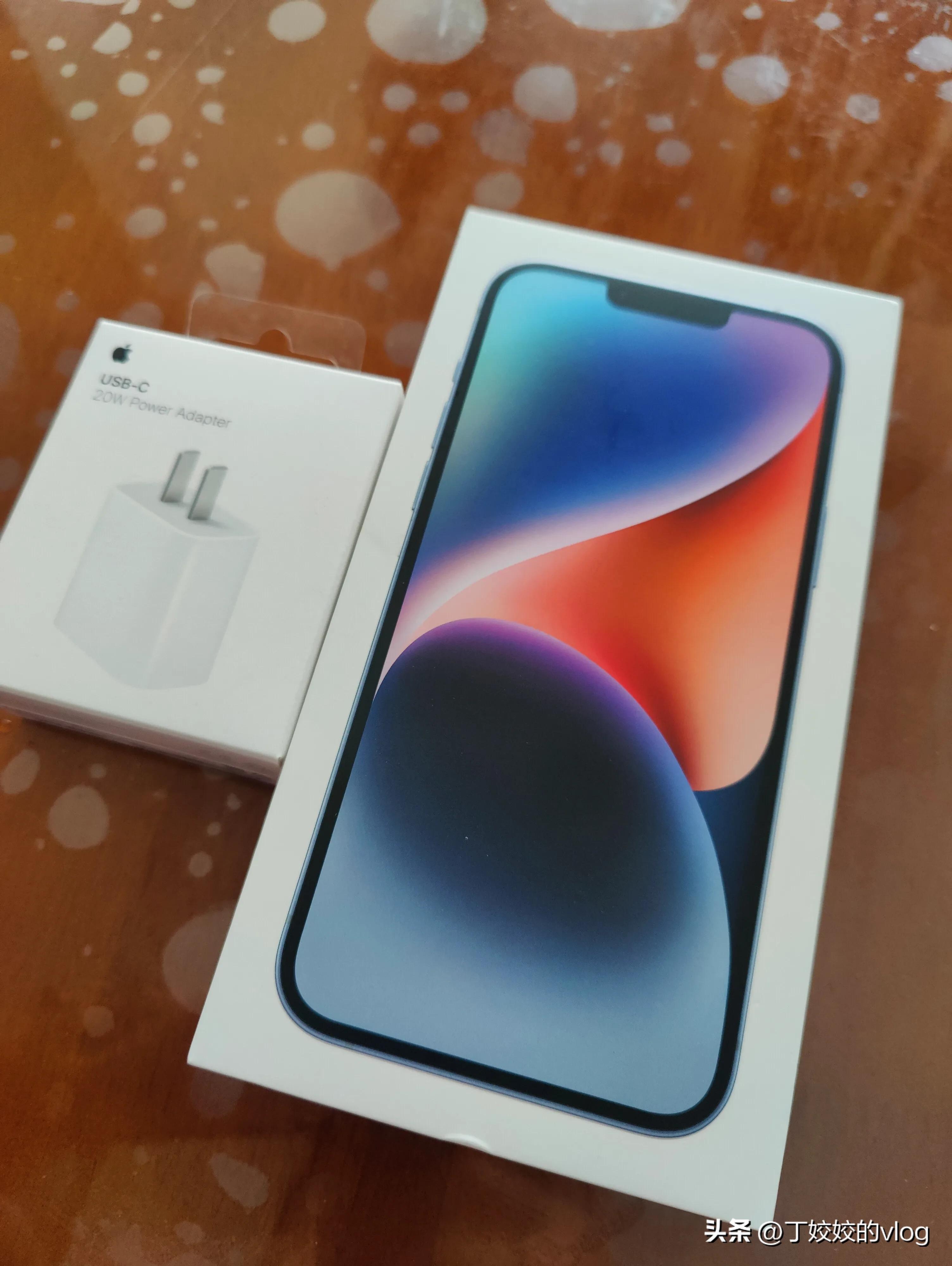 人生第一次花6000元入手iPhone14plus，值不值？