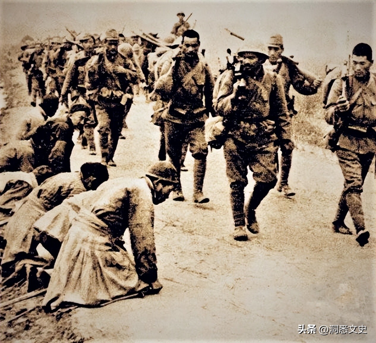 教科书不曾告诉你鸦片战争细节,二战为什么美国宣战日本