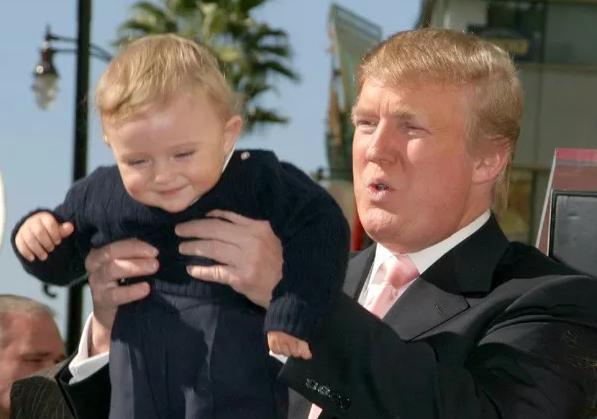 特朗普小儿子巴伦现状,特朗普巴伦现在多少岁了