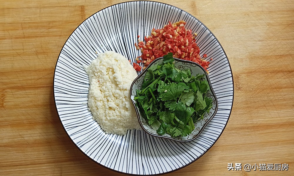 妈妈们要多做山药肉丸汤给孩子喝,辅食山药肉丸汤的做法