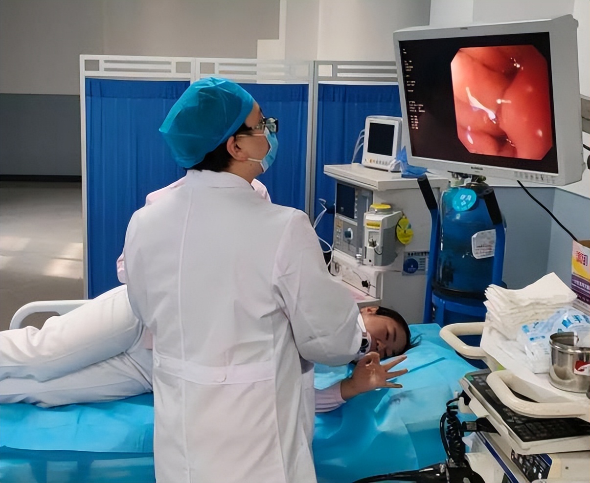 做一次胃镜对胃有多大伤害,胃镜多长时间做一次合理