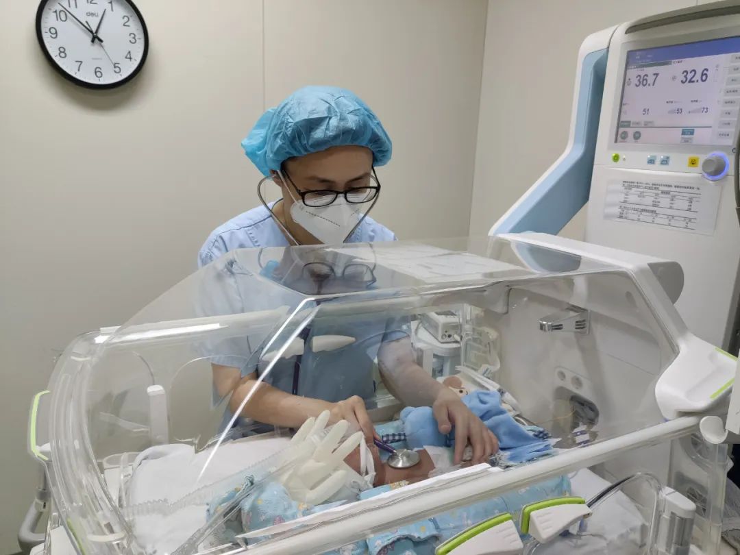 中国福利会国际和平妇幼保健院唐征主任：医院永远无法“暂停”，冲在前面是我们的使命