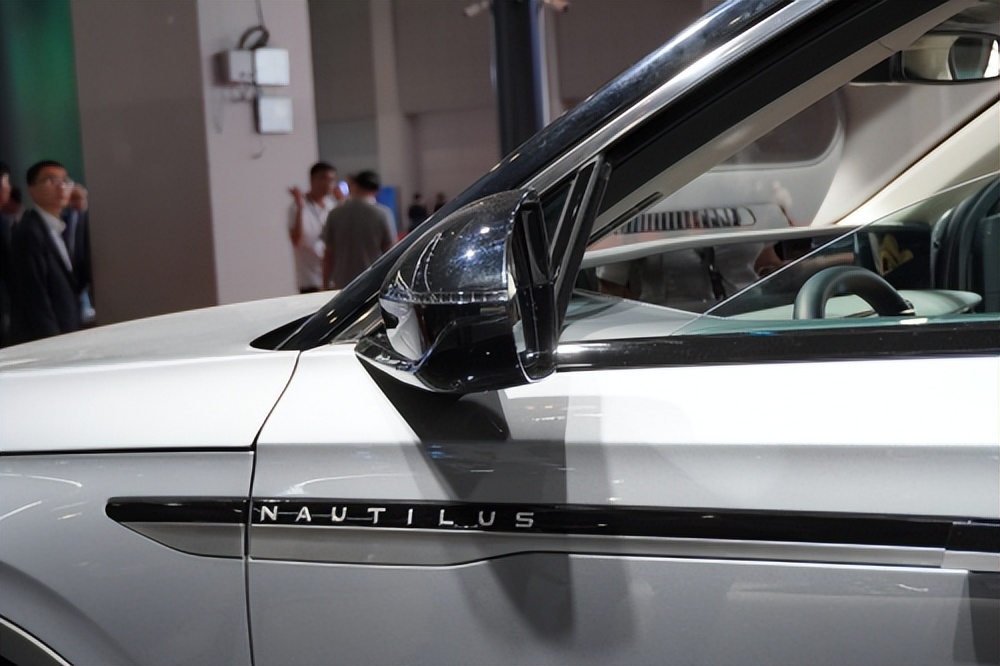 q5l和航海家2.0t如何选择,父母旅行开什么车