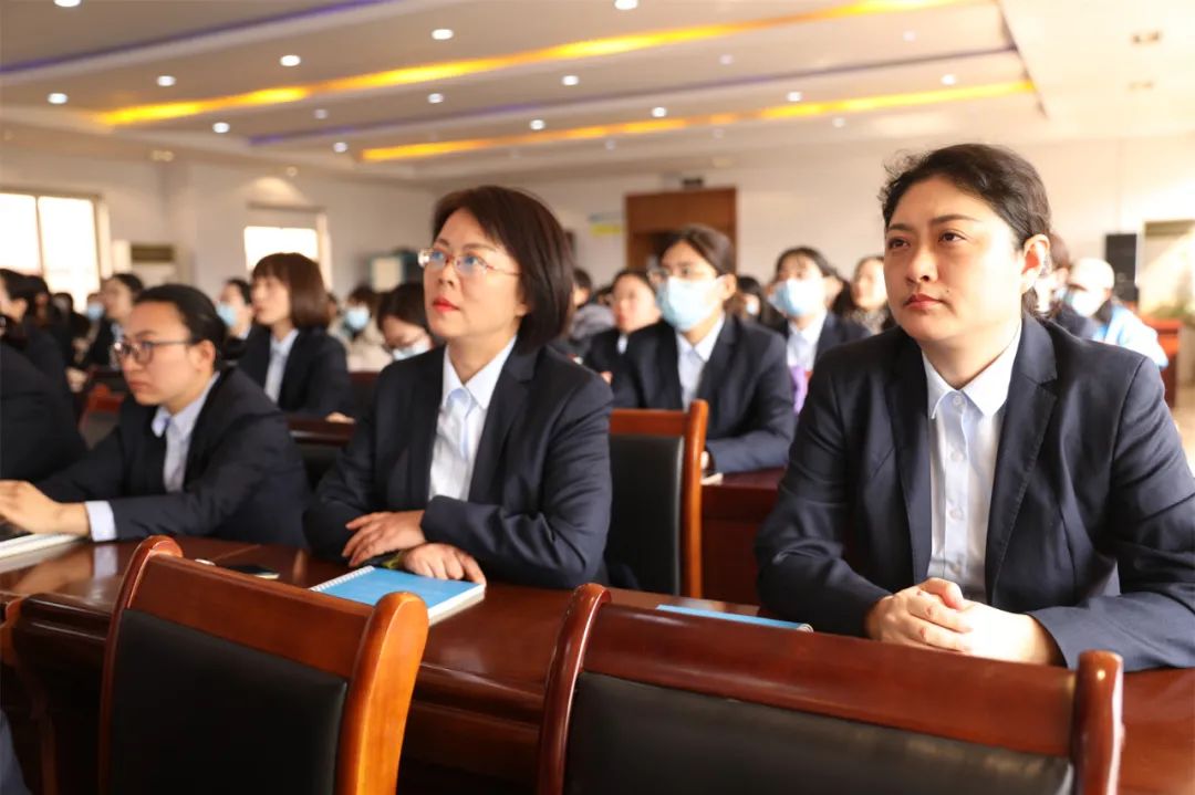 最新护理操作静脉输液视频,外周静脉输液护理创新案例分析