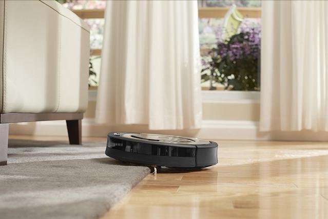 扫地机器人为什么会火,扫地机器人突然自毁了