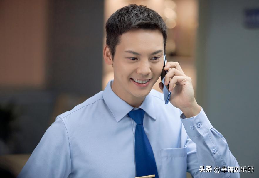 《照亮你》：烟火气中的逆行英雄，浪漫治愈的爱情童话