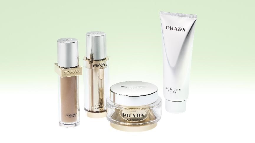 prada彩妆效果,prada唇膏在美妆界地位