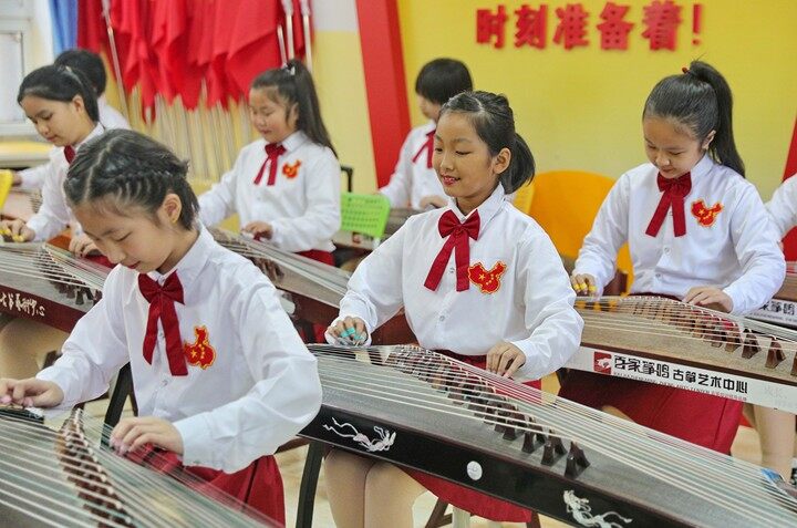 书法、篆刻、足球、田径、古筝、啦啦操……这样的课后服务，爱了爱了！