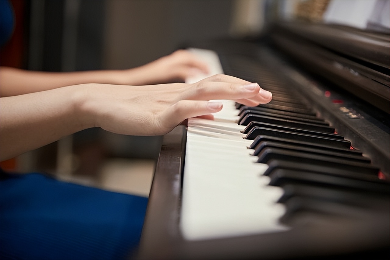 浅谈钢琴演奏中的力度把握前沿,钢琴演奏技法与艺术创新心得体会