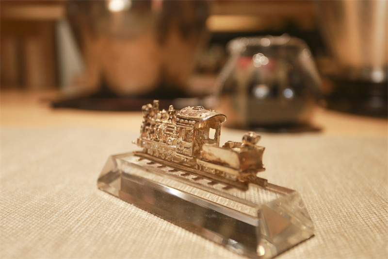 坐玉溪火车可以带吃的吗,红河一日游有哪些地方可以玩