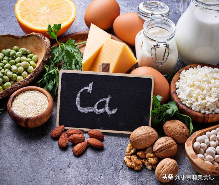 黑芝麻是不是高钙食物,补钙是白芝麻好还是牛奶好