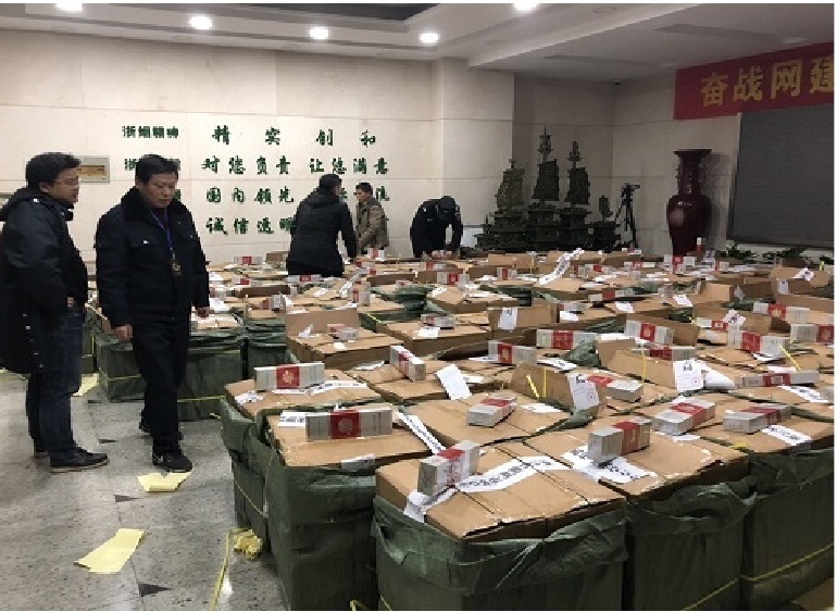 跨国制售假烟案,幕后主谋竟是“红木生意老板”?|今晚九点半