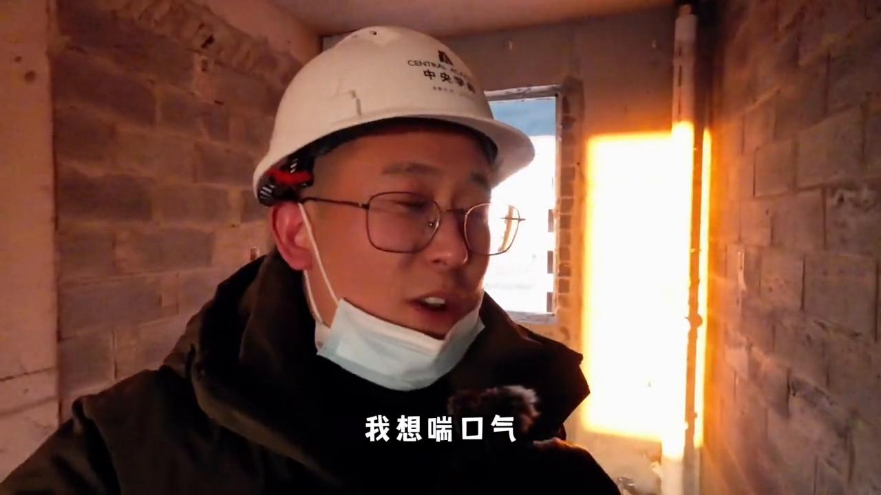 中央学府169户型180万,好房推荐学府9层126平精装