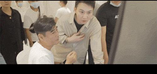 赵丽颖dior红色丝绒连衣裙,谁说赵丽颖没有少女感的