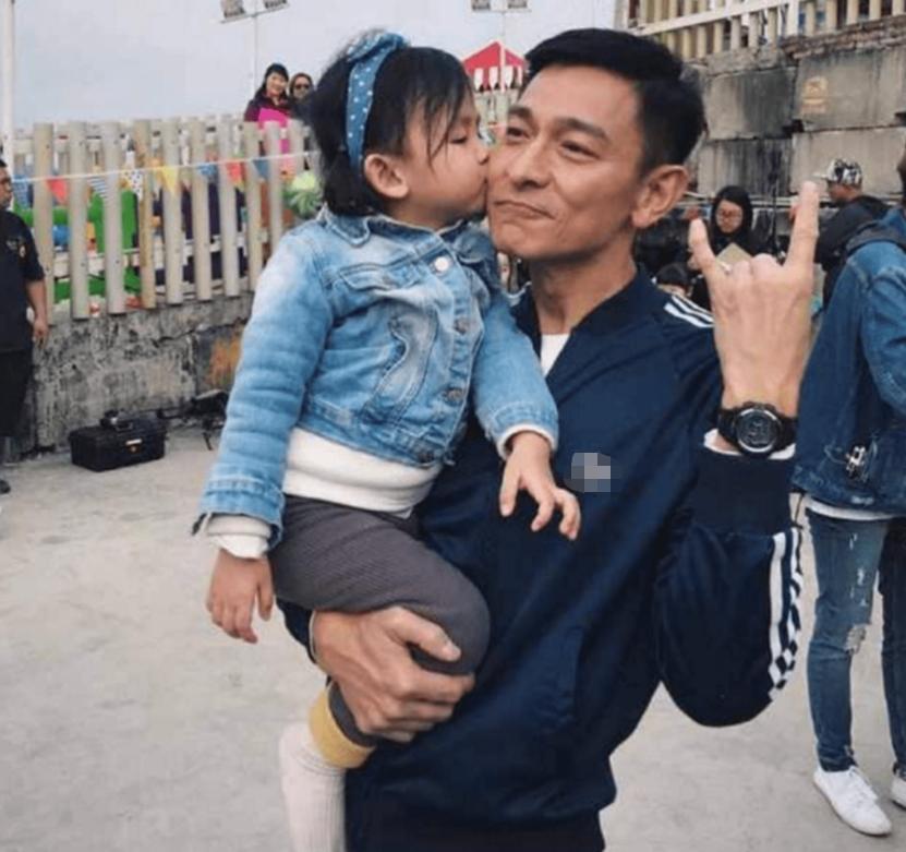 老来得子的8位男星,老来得子十大男星