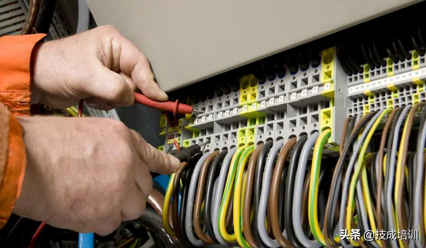 干了十年电工感觉没前途,干了十几年电工有没有电