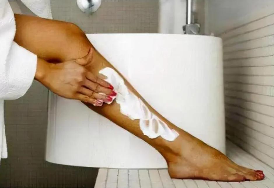 女性这4处毛发旺,中年女性毛发生长旺盛