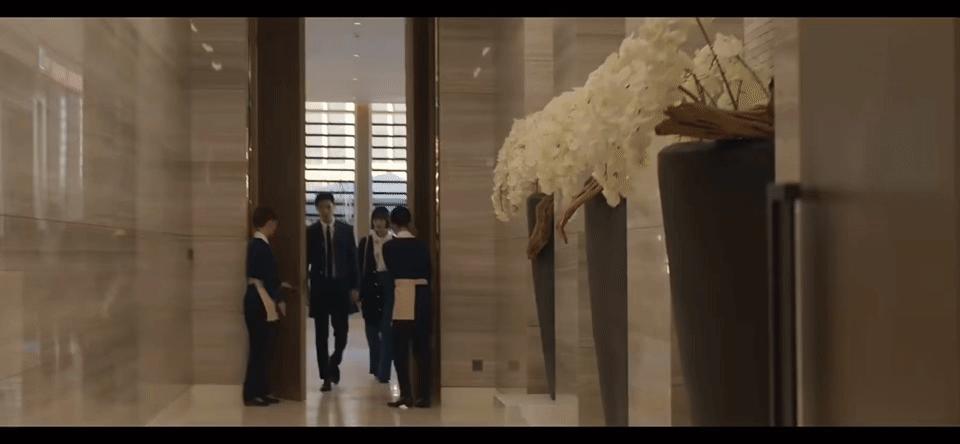 因为奇葩的脱鞋技术，果断刷了韩剧《绝世网红》整个价值观崩塌！