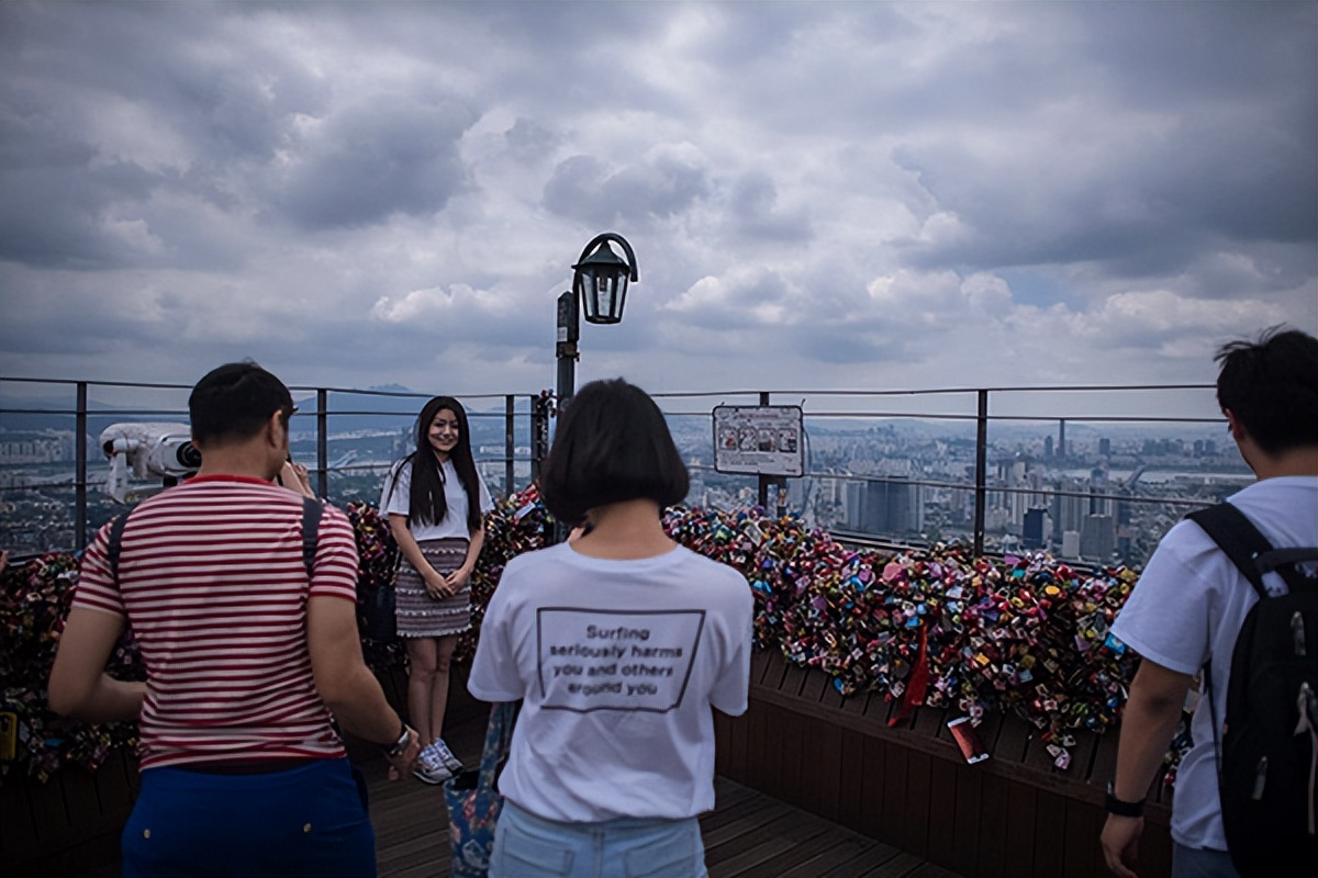 中国赴韩国游客暴涨760%日媒,中国去韩国游客现状