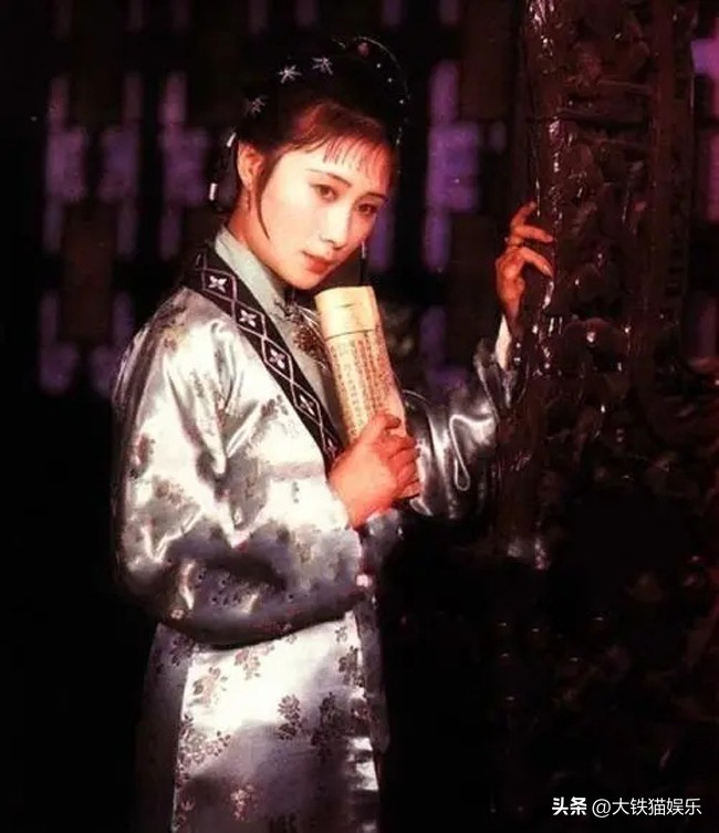 当红时退圈经商的10位明星,80年代出国的六位女星