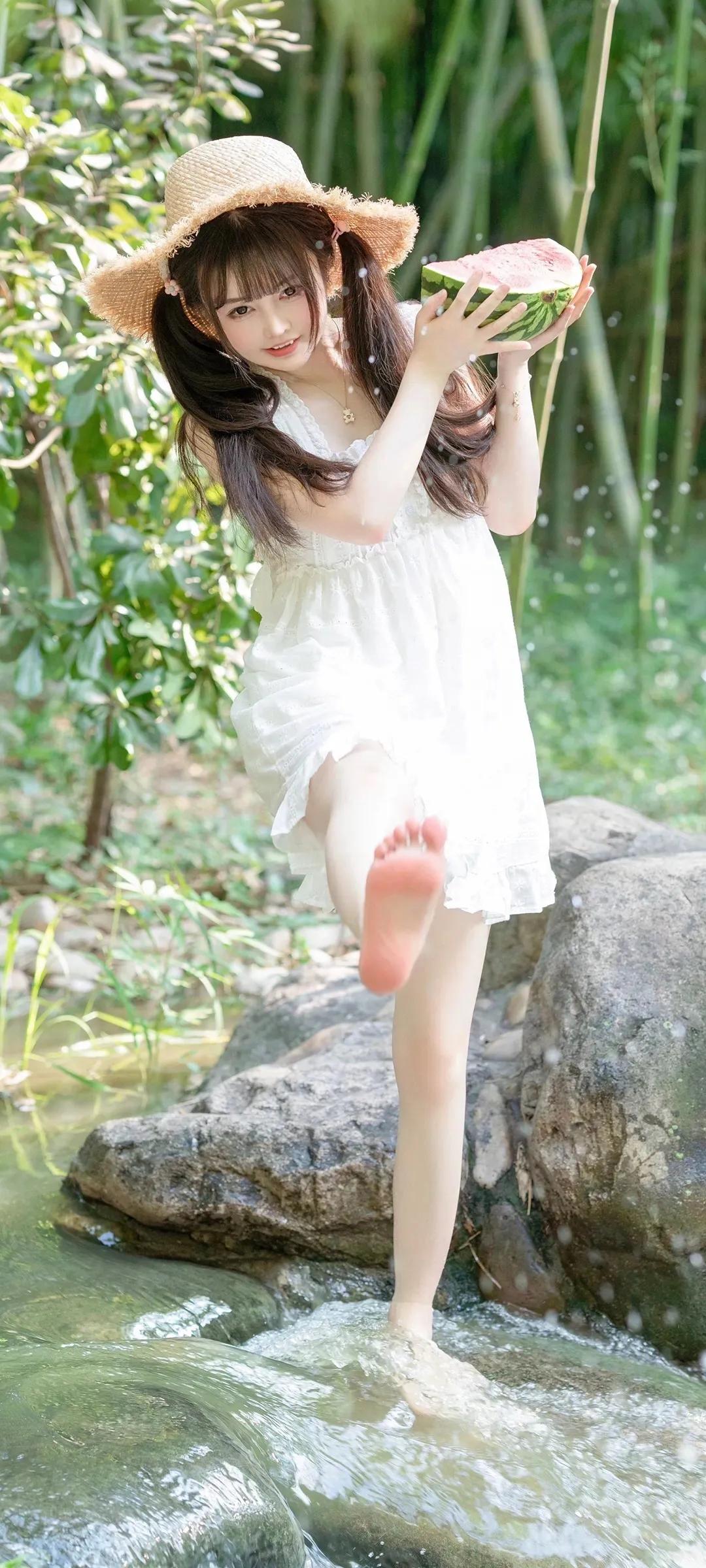 美女锁屏壁纸和桌面壁纸一套,抖音壁纸最近很火的美女壁纸原图