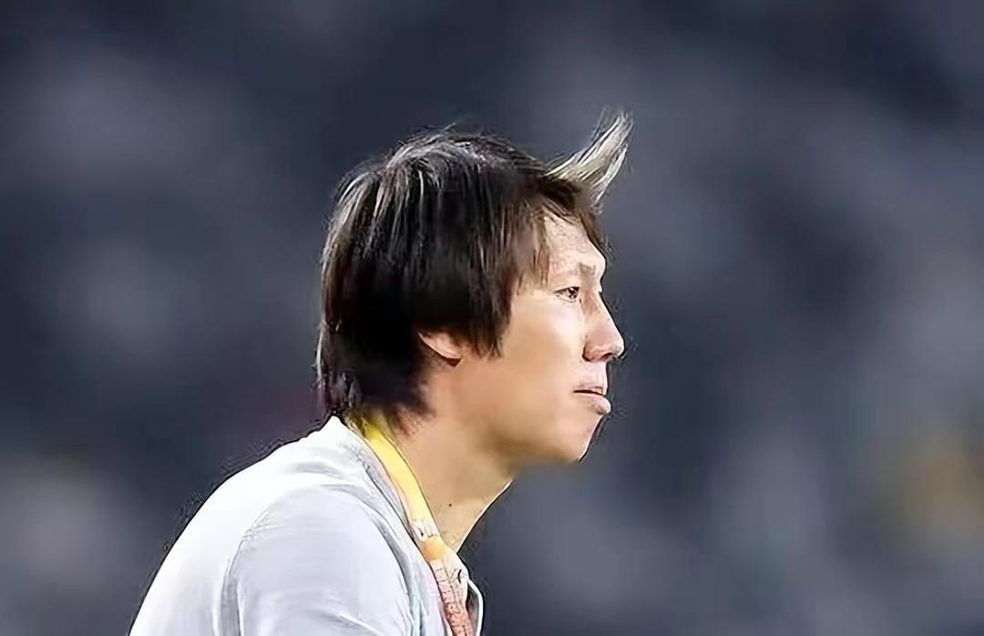 国足太太团肤白貌美,国足太太们颜值逆天