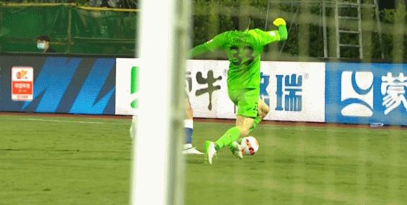 战报丨理查德头球造险，成都蓉城0-0河南嵩山龙门