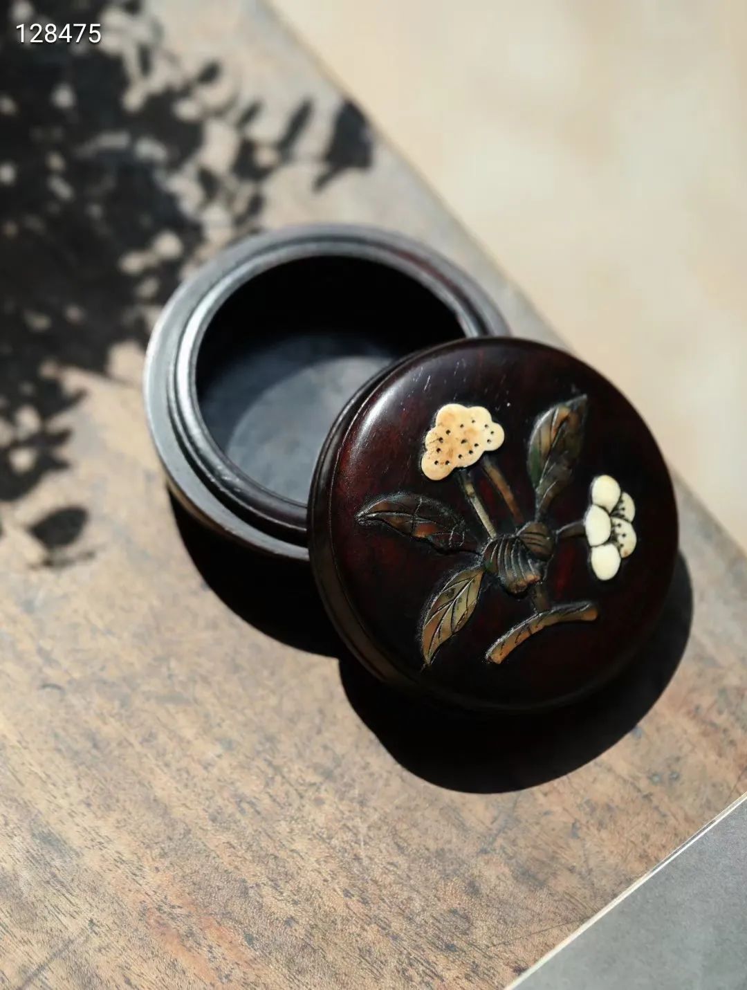 老木雕佛像如何保养不开裂,小叶紫檀木头开裂了怎么修复