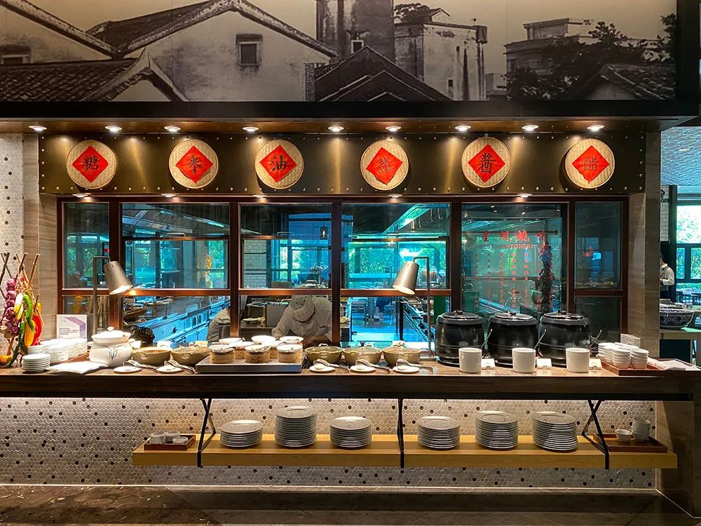 住在机场附近酒店的利弊,7天入住酒店真实感受