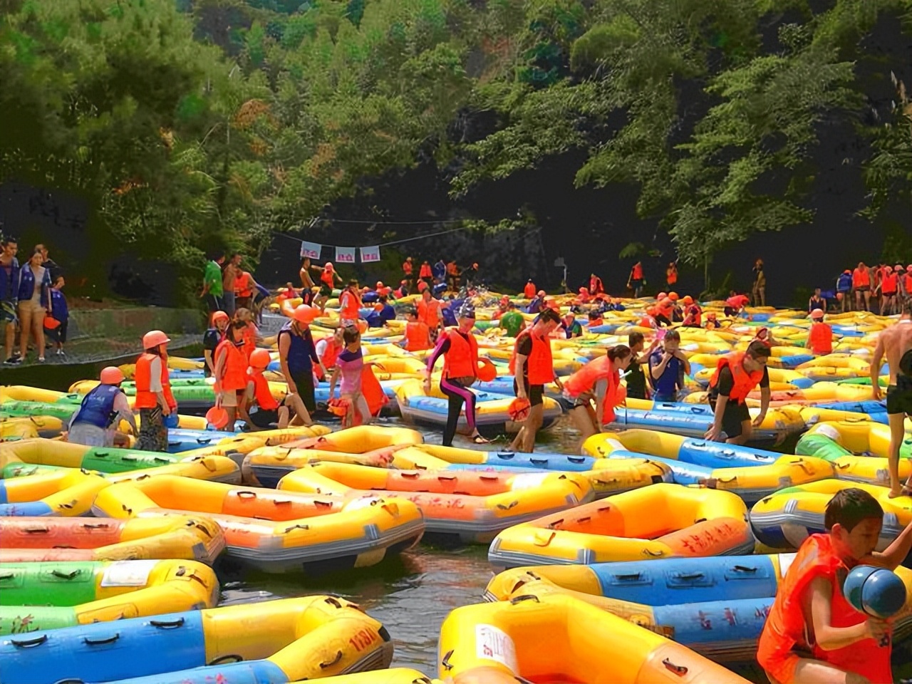 清远玄真古洞漂流最大落差,广东清远漂流惊险吗