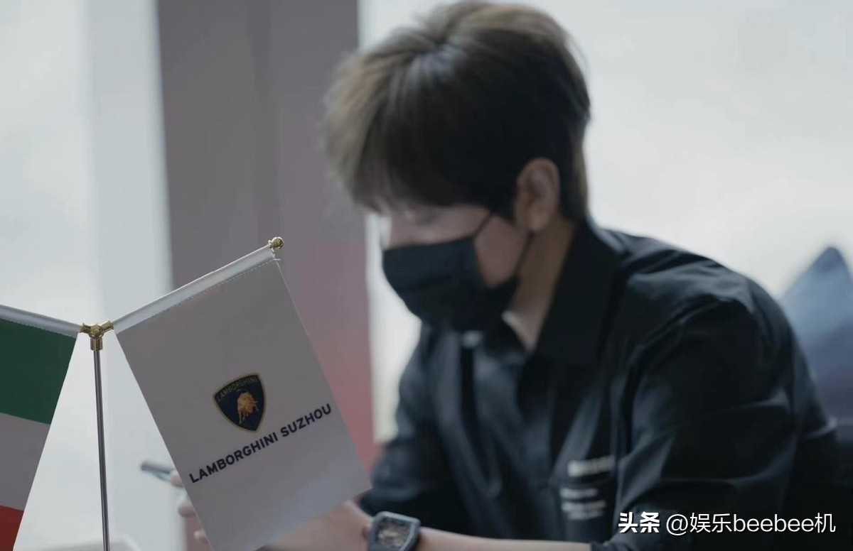 “土豪吃播”*冰白**,年收入保底7200万,创业头脑值得普通人学习