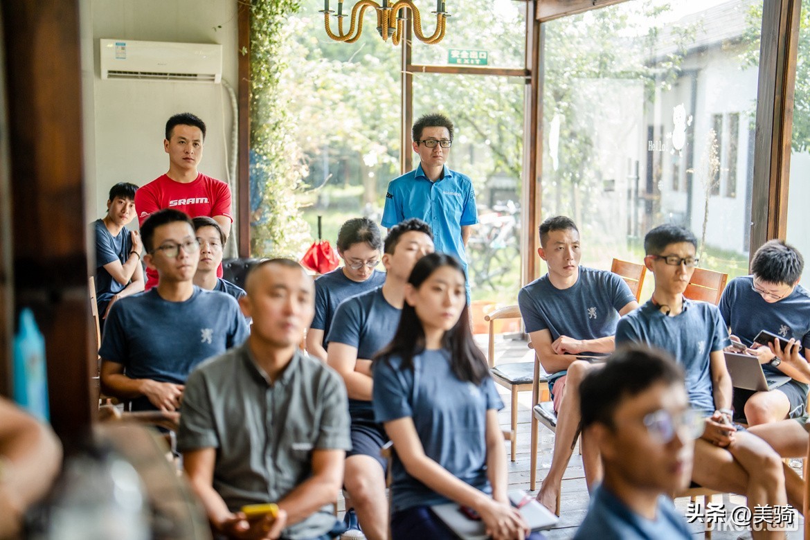 迪卡侬新款公路车发布会,迪卡侬公路车测评