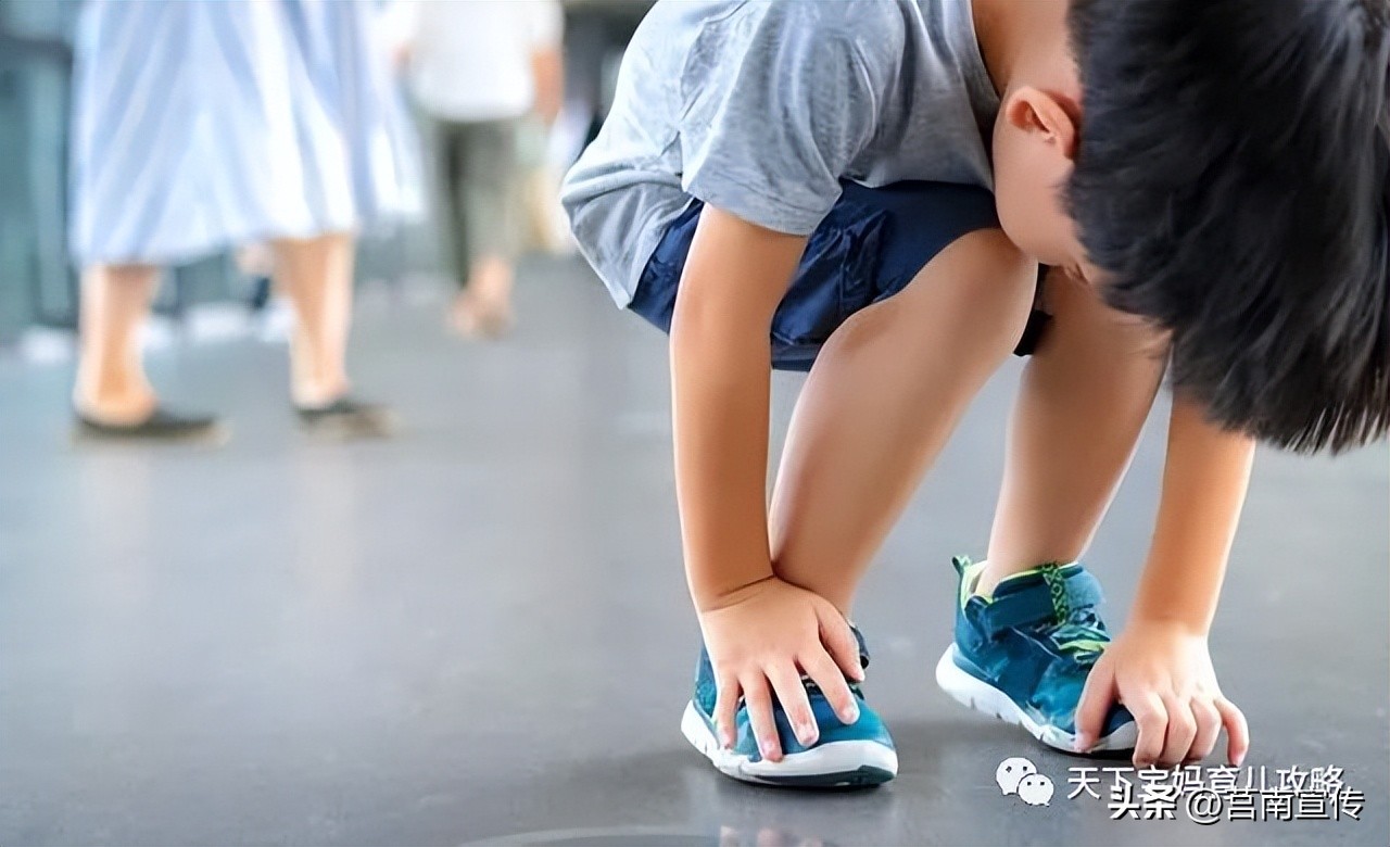 央视多次曝光“毒童鞋”！伤肾脏、可致儿童性早熟，家长需警惕