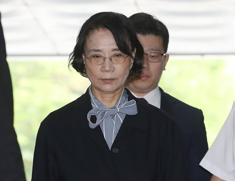 恶魔千金赵显娥虐待佣人,赵显娥家暴丈夫道歉