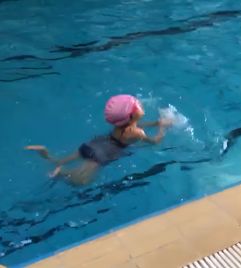 轻轻松松学蛙泳,快速学蛙泳视频教程