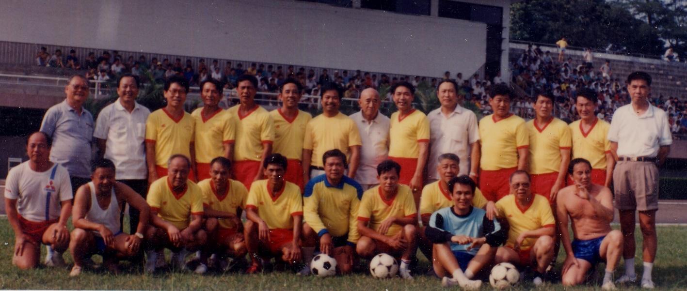 足球教练邓锡权简历,邓锡侯死亡原因