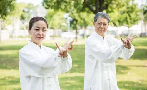 未来不会倒闭的5个行业你知道吗？选对了，一辈子就不用愁了！