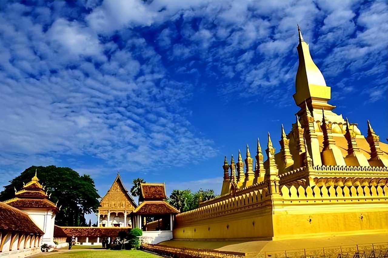 老挝找一个24小时私人导游多少钱,中国人去老挝做导游赚钱吗