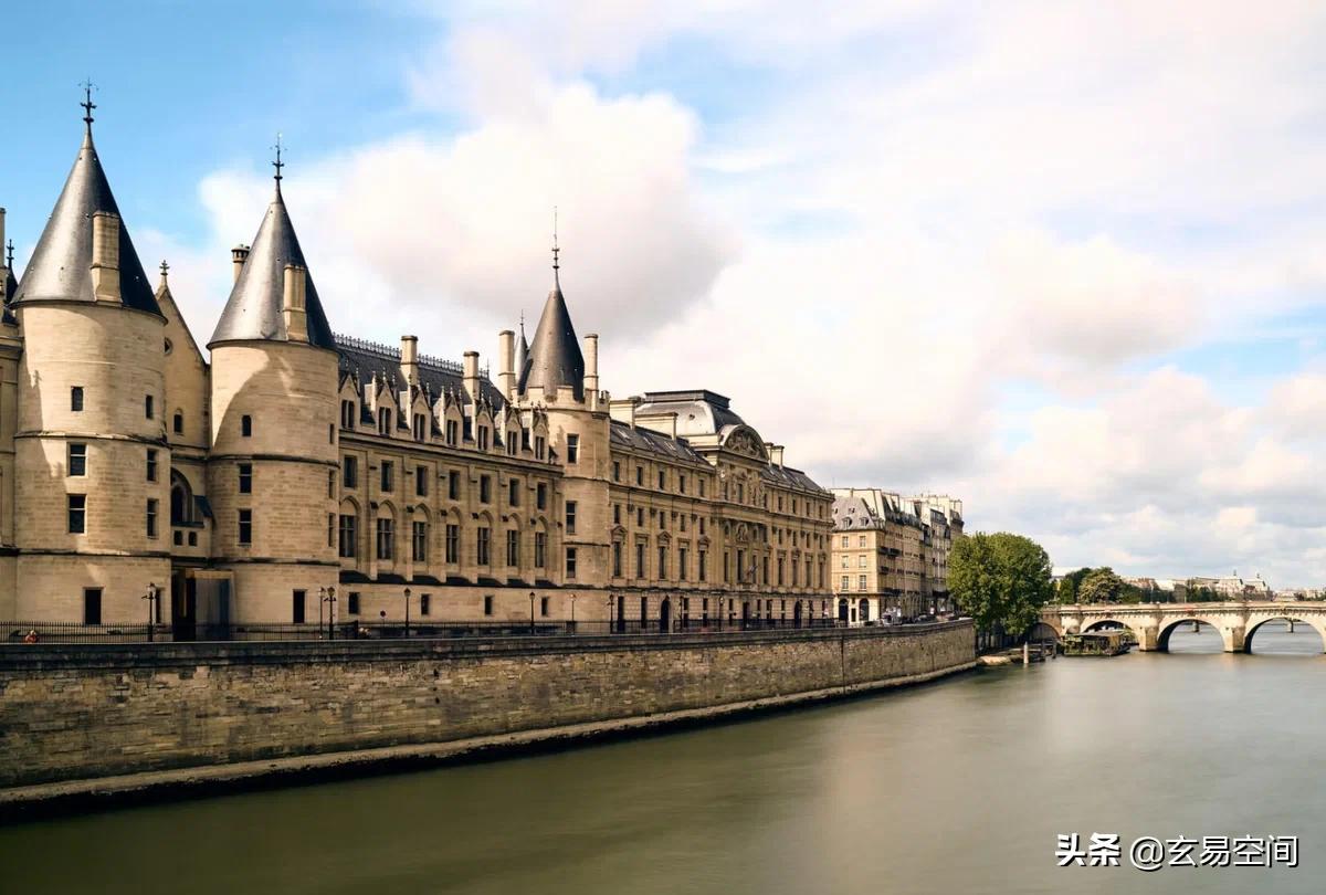 法国巴黎的旅游胜地,法国巴黎在哪里