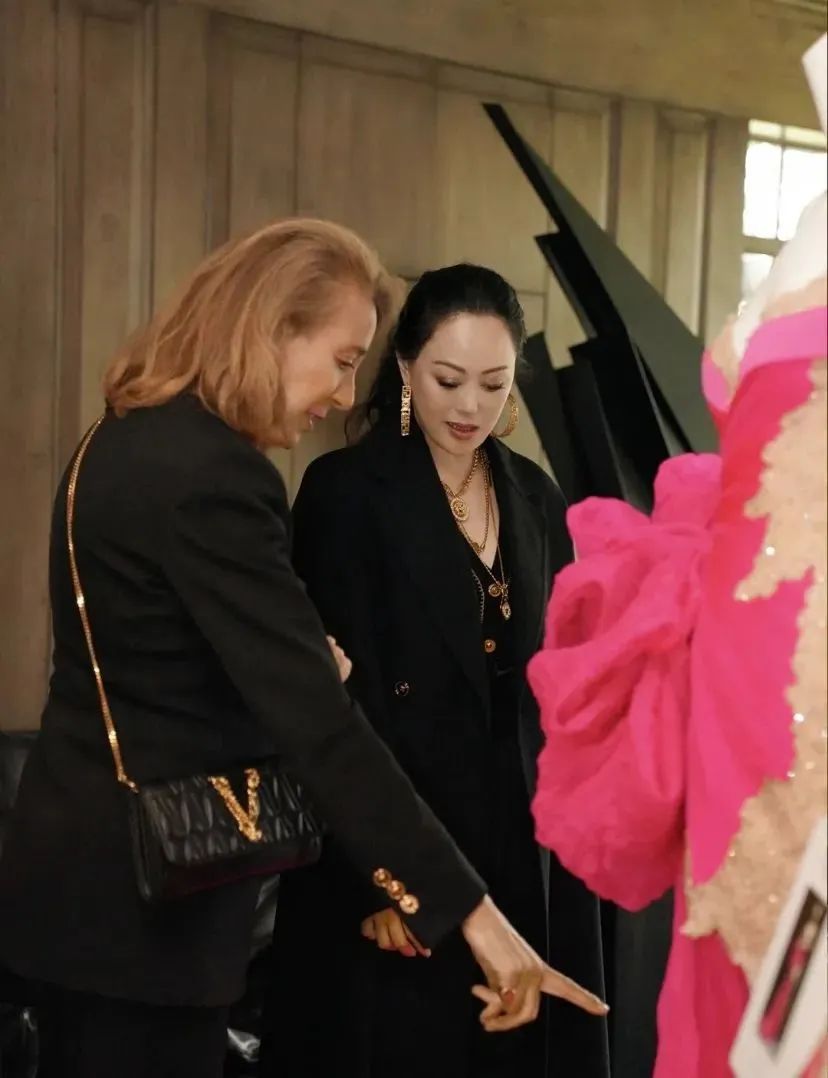 心机女搞垮富豪,拜金女把土豪搞破产完整