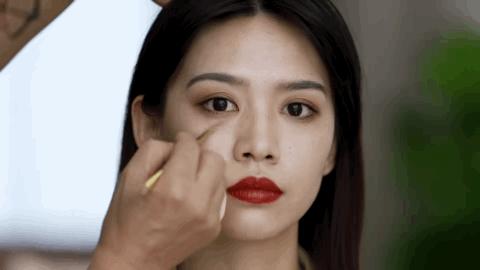 只需知道一招轻松消除显老泪沟,用什么办法能让泪沟修复