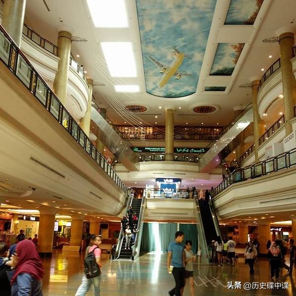 文莱国王为什么有那么多钱,文莱国王豪车2000亿元