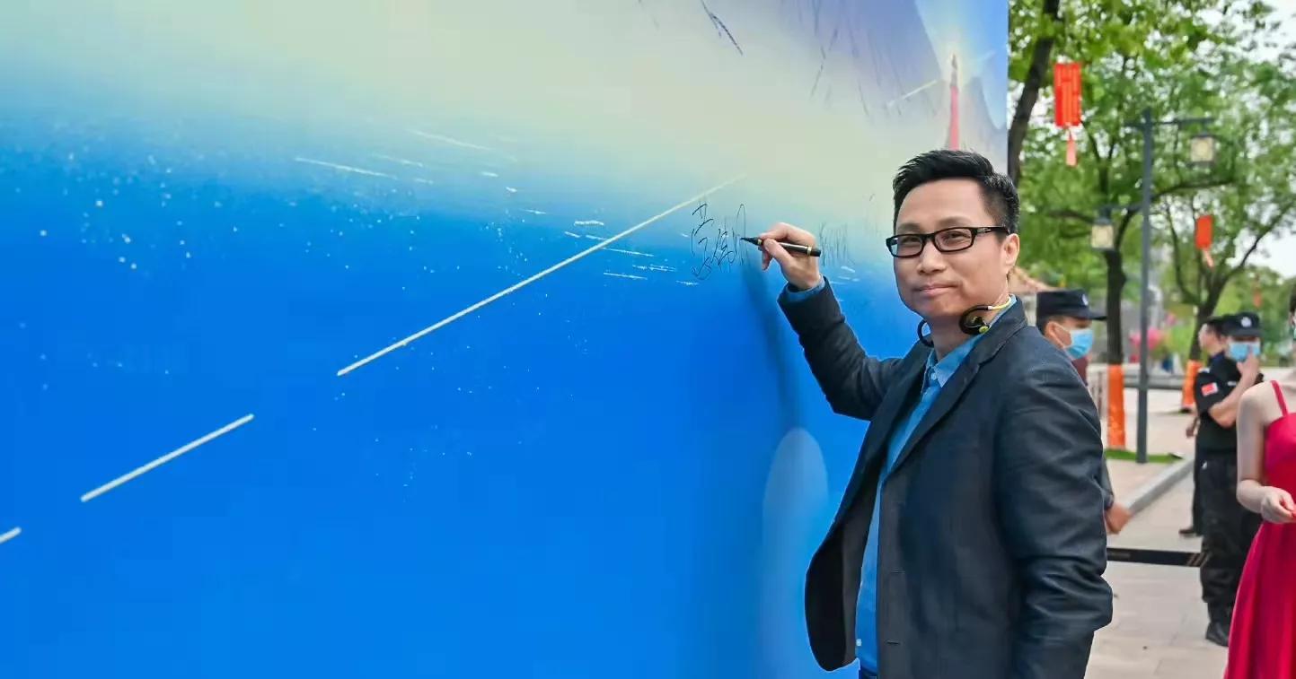 广东演技的天花板却无戏可拍，郁郁不得志的蒙伟明现在怎样了