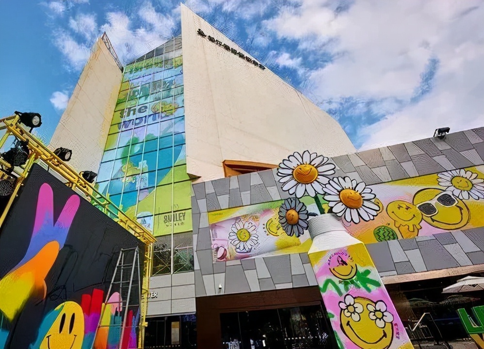 购物中心目前的现状,购物中心开业之后对生活的改变