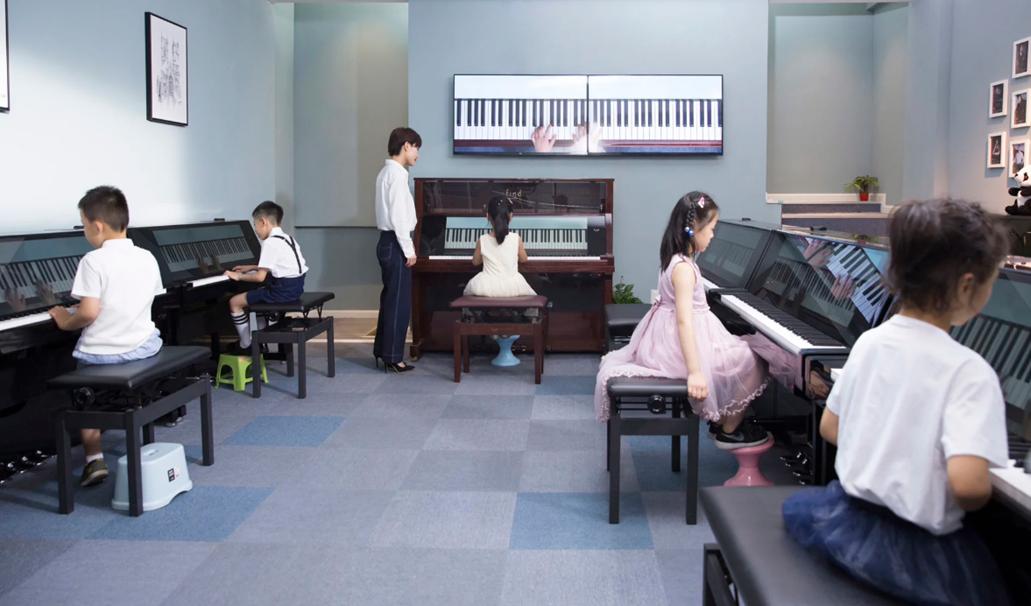 适合年轻人创业的项目加盟费用,2021创业加盟什么赚钱