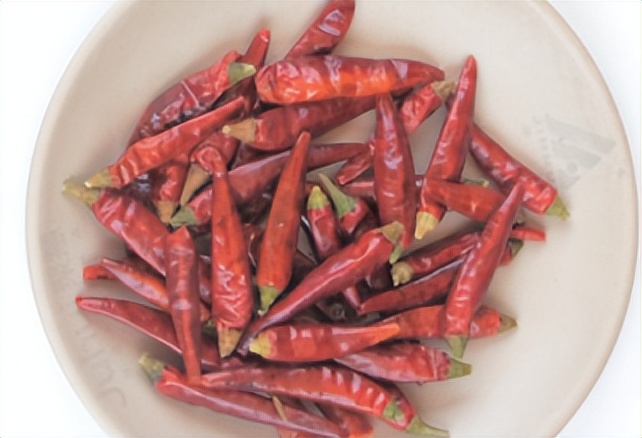 卤菜用哪种辣椒最好,卤菜的辣椒配方视频教程