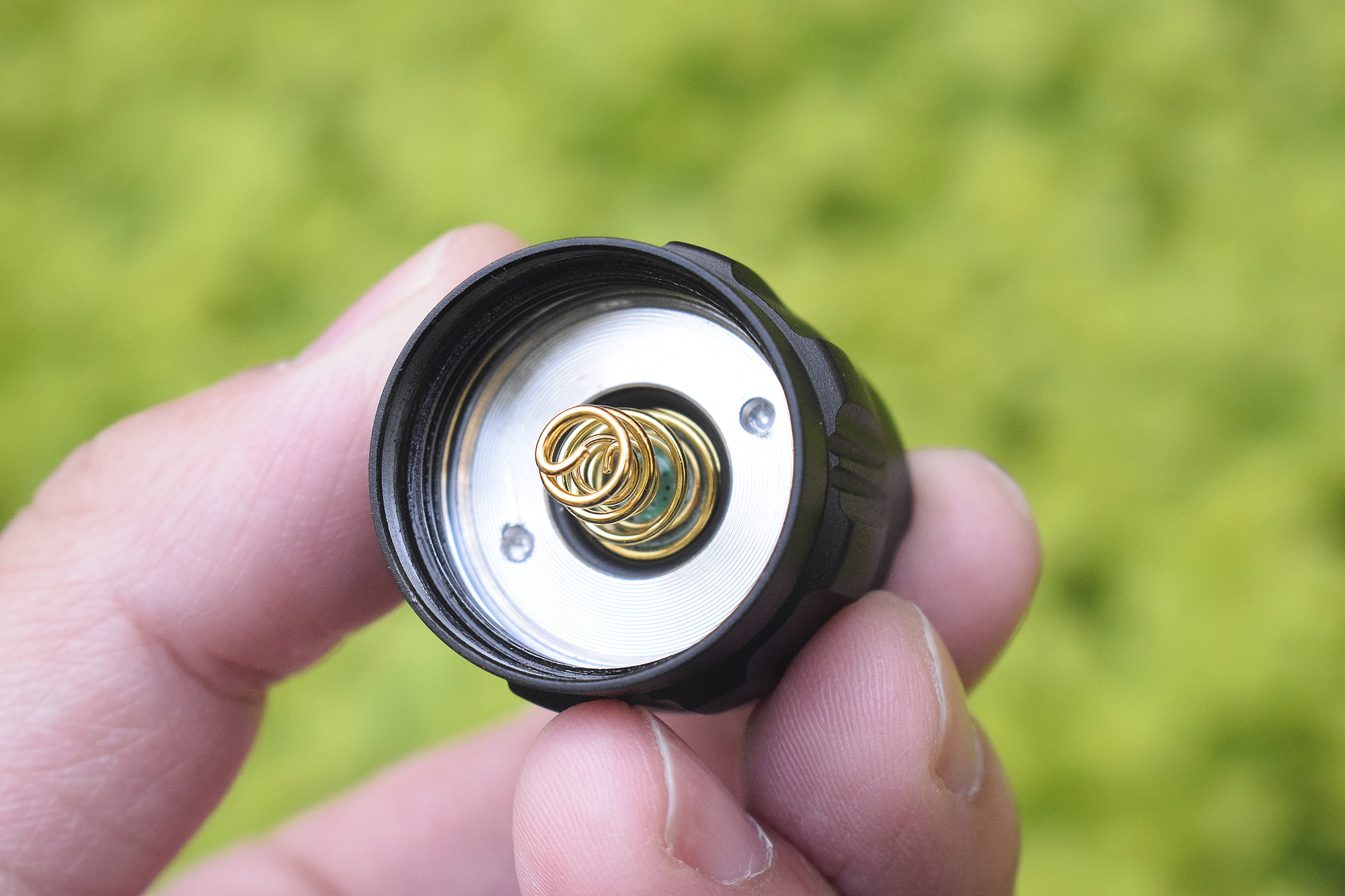 双光源任切换，千米光柱一线天！CYANSKYH5GT远射手电体验